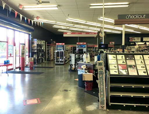Auto Parts Store «Pep Boys Auto Parts & Service», reviews and photos, 14845 E 14th St, San Leandro, CA 94578, USA