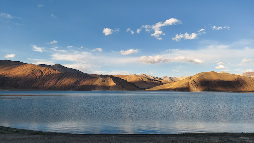 BackPackClan - Book a Road Trip to Ladakh