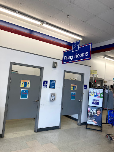 Thrift Store «Goodwill Industries of Greater Cleveland & East Central Ohio», reviews and photos, 12650A Rockside Rd, Cleveland, OH 44125, USA