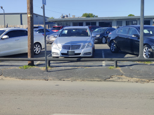 Used Car Dealer «DriveTime Used Cars», reviews and photos, 821 E Division St, Arlington, TX 76011, USA