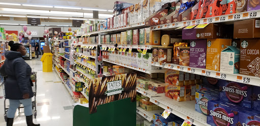 Grocery Store «Stop & Shop», reviews and photos, 760 Villa Ave, Fairfield, CT 06824, USA