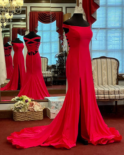 Bridal Shop «Andrews Bridal Shoppe & Tuxedo Central», reviews and photos, 2806 Montgomery Hwy, Dothan, AL 36303, USA