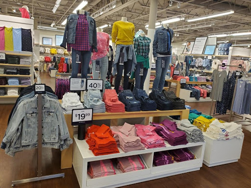 Clothing Store «Gap», reviews and photos, 6699 N Landmark Dr, Park City, UT 84098, USA