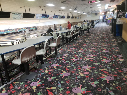 Bowling Alley «Airway Lanes», reviews and photos, 4825 Highland Rd, Waterford Twp, MI 48328, USA