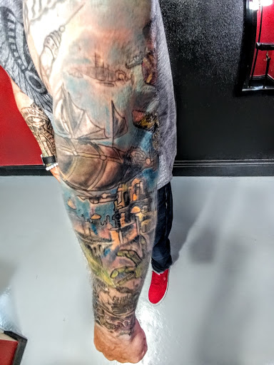 Tattoo Shop «Sacred Dagger Tattoo Studio», reviews and photos, 1131 21st St, Vero Beach, FL 32960, USA