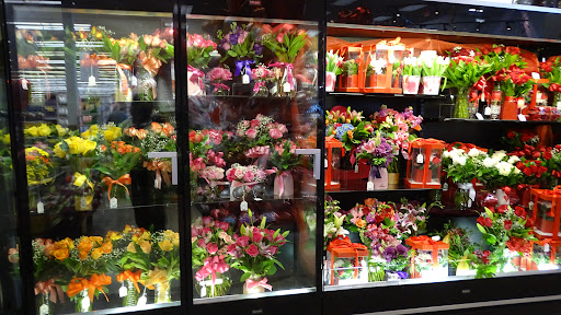 Grocery Store «Safeway», reviews and photos, 138 SW 148th St, Burien, WA 98166, USA