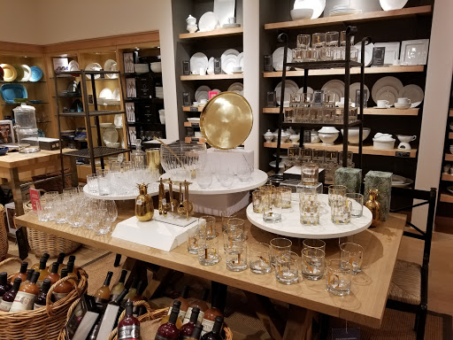 Kitchen Supply Store «Williams-Sonoma», reviews and photos, 9722 Great Hills Trail #150, Austin, TX 78759, USA