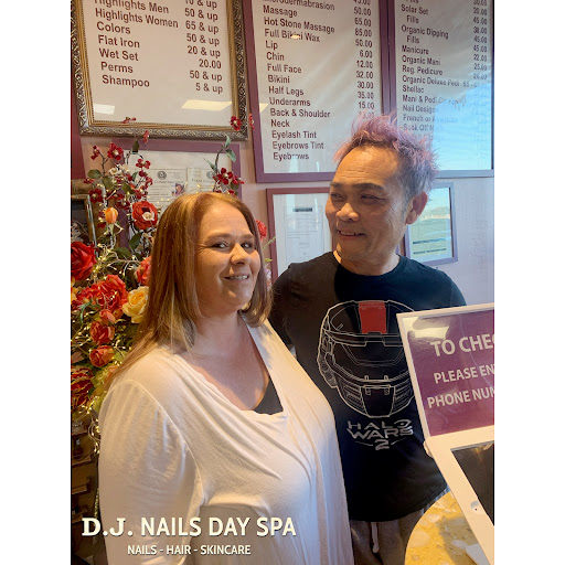 Nail Salon «D J Nails Day Spa Salon», reviews and photos, 987 N Walnut Creek Dr, Mansfield, TX 76063, USA