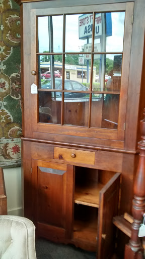 Thrift Store «Thrift Store USA», reviews and photos, 875 E Little Creek Rd, Norfolk, VA 23518, USA