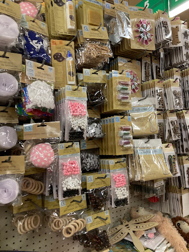 Dollar Store «Dollar Tree», reviews and photos, 148 Smith St, Perth Amboy, NJ 08861, USA