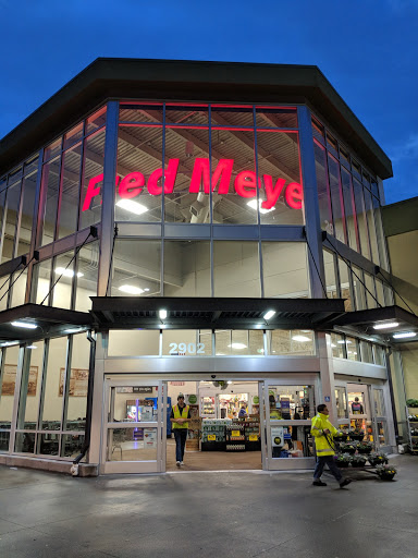 Grocery Store «Fred Meyer», reviews and photos, 2902 164th St SW, Lynnwood, WA 98087, USA