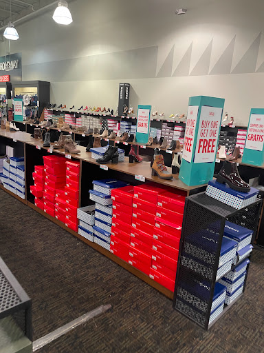 Shoe Store «Off Broadway Shoe Warehouse», reviews and photos, 21 Curtner Ave, San Jose, CA 95125, USA