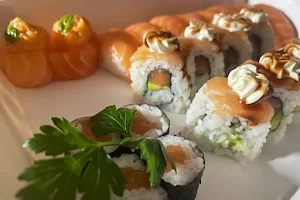 Mumi Sushi Poke image