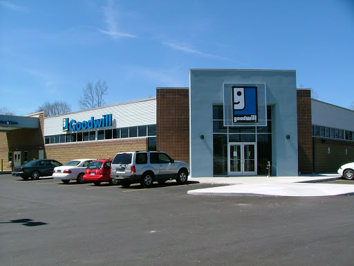 Goodwill, 206 Kroger Center Dr, Morehead, KY 40351, Thrift Store