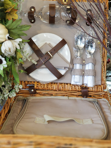 Florist «Sherwood Florist & Gift Shoppe», reviews and photos, 10239 Fair Oaks Blvd #A, Fair Oaks, CA 95628, USA