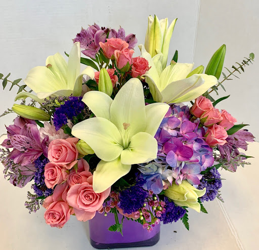 Florist «The Petal Pusher Floral Design», reviews and photos, 6 Elizabeth St, Derby, CT 06418, USA