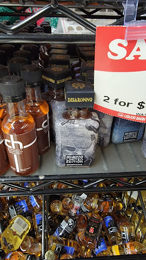 Liquor Store «Liquor Barn», reviews and photos, 287 E Dundee Rd, Wheeling, IL 60090, USA