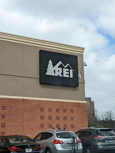 Camping Store «REI», reviews and photos, 1165 Perimeter Center W #200, Atlanta, GA 30338, USA