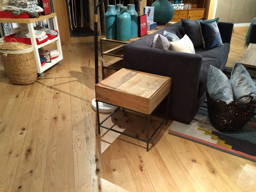 Furniture Store «west elm», reviews and photos, 15279 N Scottsdale Rd #125, Scottsdale, AZ 85254, USA