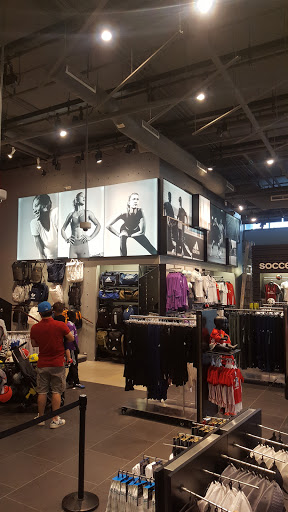 verano Aumentar Fugaz Best Adidas Shops In Toronto Near Me