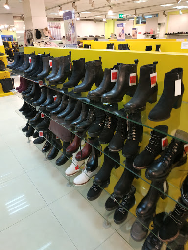 Stores to buy women's boots Kiev