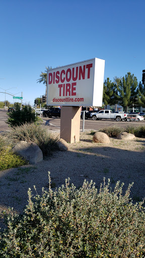 Tire Shop «Discount Tire Store - Mesa, AZ», reviews and photos, 2030 S Country Club Dr, Mesa, AZ 85210, USA