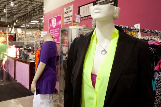 Discount Store «Discount Fashion Warehouse Northland», reviews and photos, 2727 Northland Plaza Dr, Columbus, OH 43231, USA