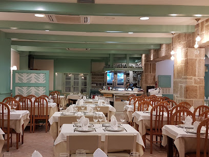 Restaurante El Túnel - Rúa Ventura Misa, 21, 36300 Baiona, Pontevedra, Spain