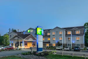 Holiday Inn Express & Suites Tilton - Lakes Region, an IHG Hotel image