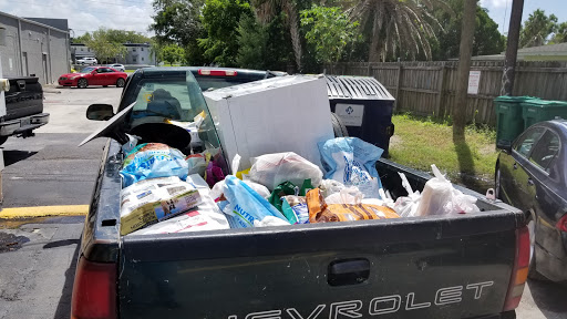 Pet Supply Store «Pet Supply Center», reviews and photos, 3558 Webber St, Sarasota, FL 34239, USA