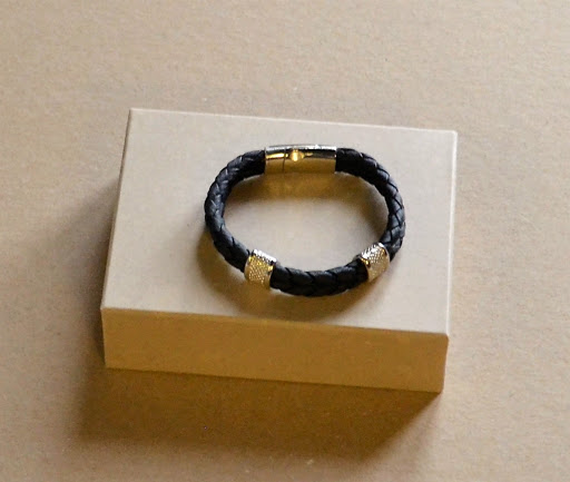 Leather Coats Store «SUNSET LEATHER», reviews and photos, 101 Airport Rd, Hartford, CT 06114, USA