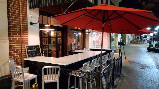 Shopping Mall «Downtown mall», reviews and photos, E Main St, Charlottesville, VA 22902, USA