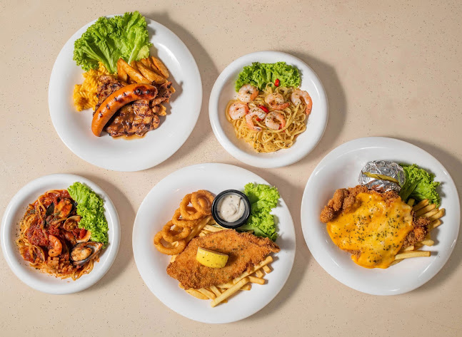 Opinii despre Broadway Food Centre @ 848 Yishun Street 81 în Singapore - Cafe