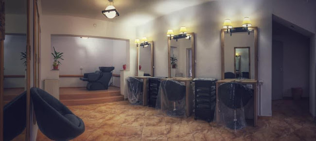 Blondie Beauty Salon - <nil>