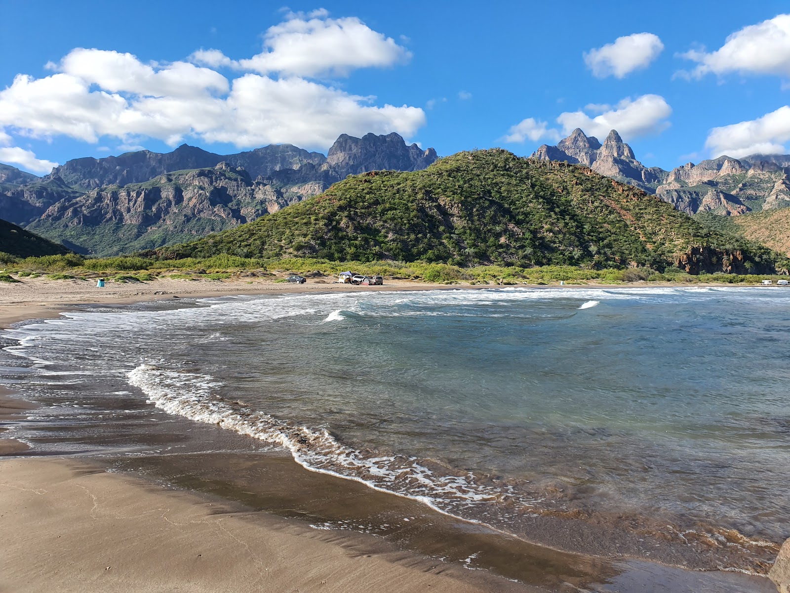 Foto di Spiaggia di Juncalito con una superficie del sabbia beige