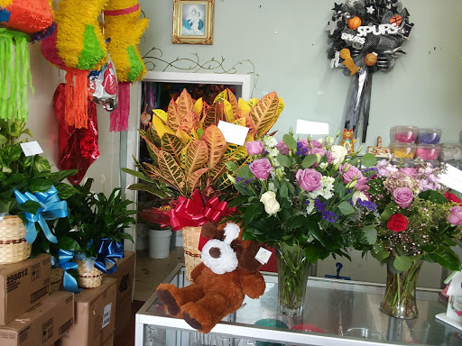 Florist «Send Your Love Flowers & Balloons», reviews and photos, 1417 SW Military Dr, San Antonio, TX 78221, USA