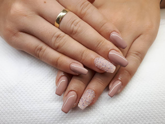 Emese Nail Arts Designs - Szépségszalon