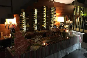Ribò Two - Wine, Drink & Food. Aperitif Lounge. image