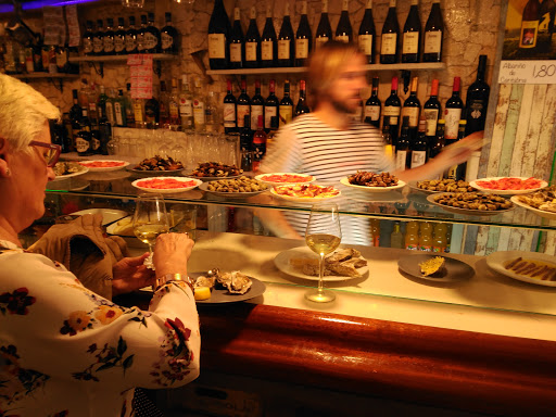 Información y opiniones sobre Taberna Amayuela de Santoña