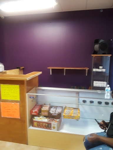 Beauty Salon «J J Hair & Nail Salon Inc», reviews and photos, 4071 NW 34th St, Lauderdale Lakes, FL 33319, USA