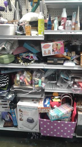 Thrift Store «Goodwill Industries», reviews and photos, 1640 E 8th St, Davis, CA 95616, USA