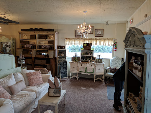 Home Goods Store «Monica Potter Home», reviews and photos, 12724 OH-88, Garrettsville, OH 44231, USA