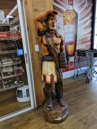 Liquor Store «Crown Wine & Spirits», reviews and photos, 1030 NE 15th Ave, Fort Lauderdale, FL 33304, USA