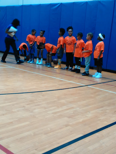 Recreation Center «Thomas P Ryan Recreation Center», reviews and photos, 530 Webster Ave, Rochester, NY 14609, USA