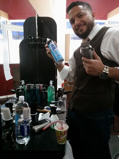 Barber Shop «Legit Cuts Barber Shop», reviews and photos, 206 N 2nd St, Fort Pierce, FL 34950, USA