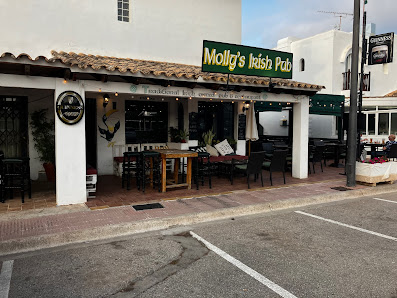 Mollys Irish Bistro & Bar Es Forti, 07660 Cala D'or, Illes Balears, España