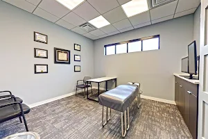 Jackson Chiropractic & Acupuncture - Chiropractor in Champaign IL image