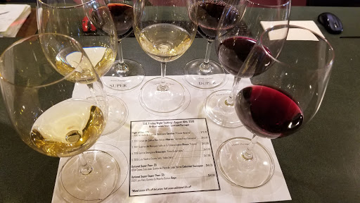 Wine Store «Liner & Elsen Wine Merchants», reviews and photos, 2222 NW Quimby St, Portland, OR 97210, USA