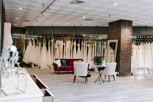 Bridal Shop «Flutter Bridal Boutique», reviews and photos, 43 NE Main St Suite 141, Minneapolis, MN 55414, USA