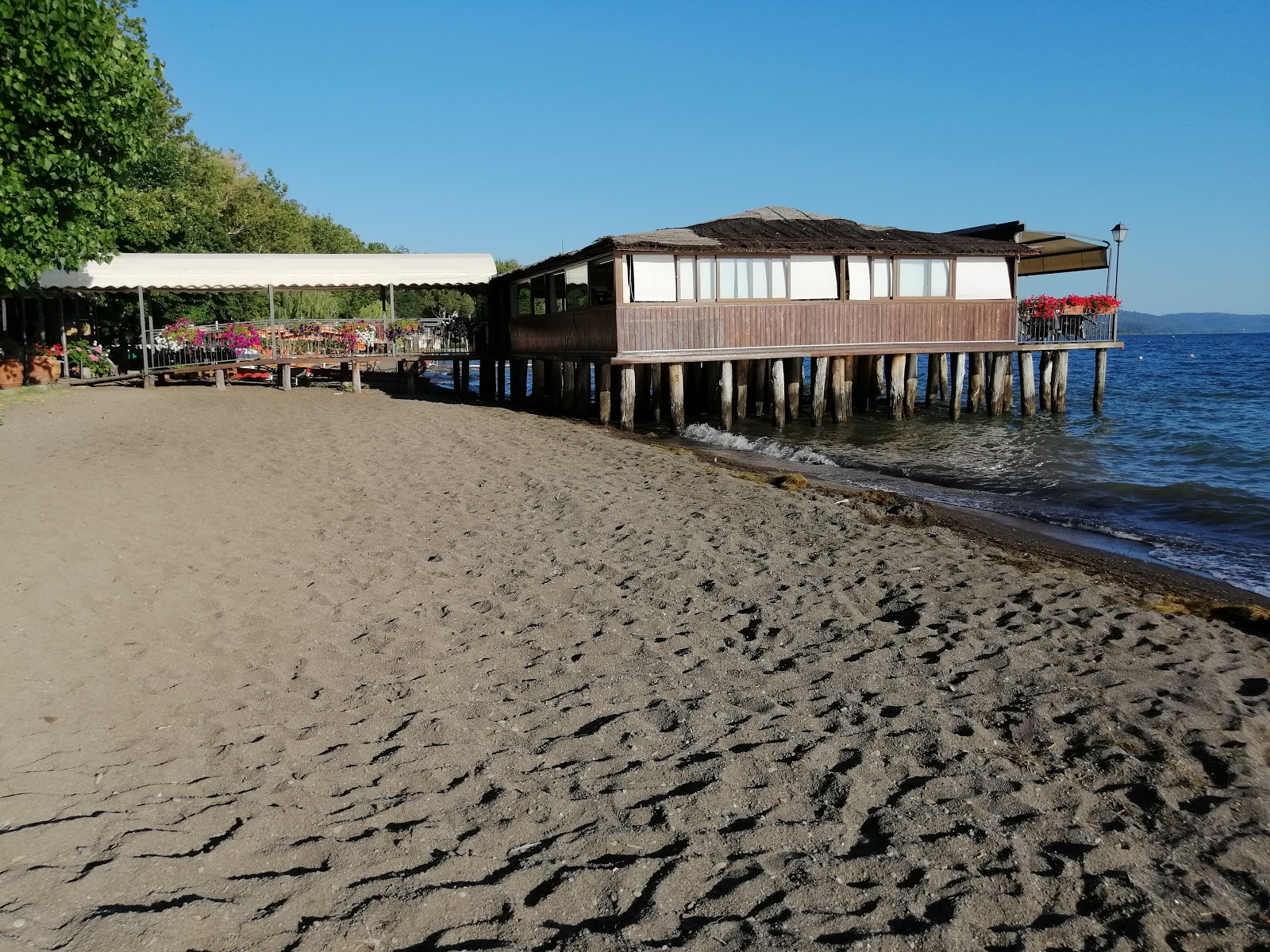 Foto af Spiaggia Lago Bolsena - populært sted blandt afslapningskendere